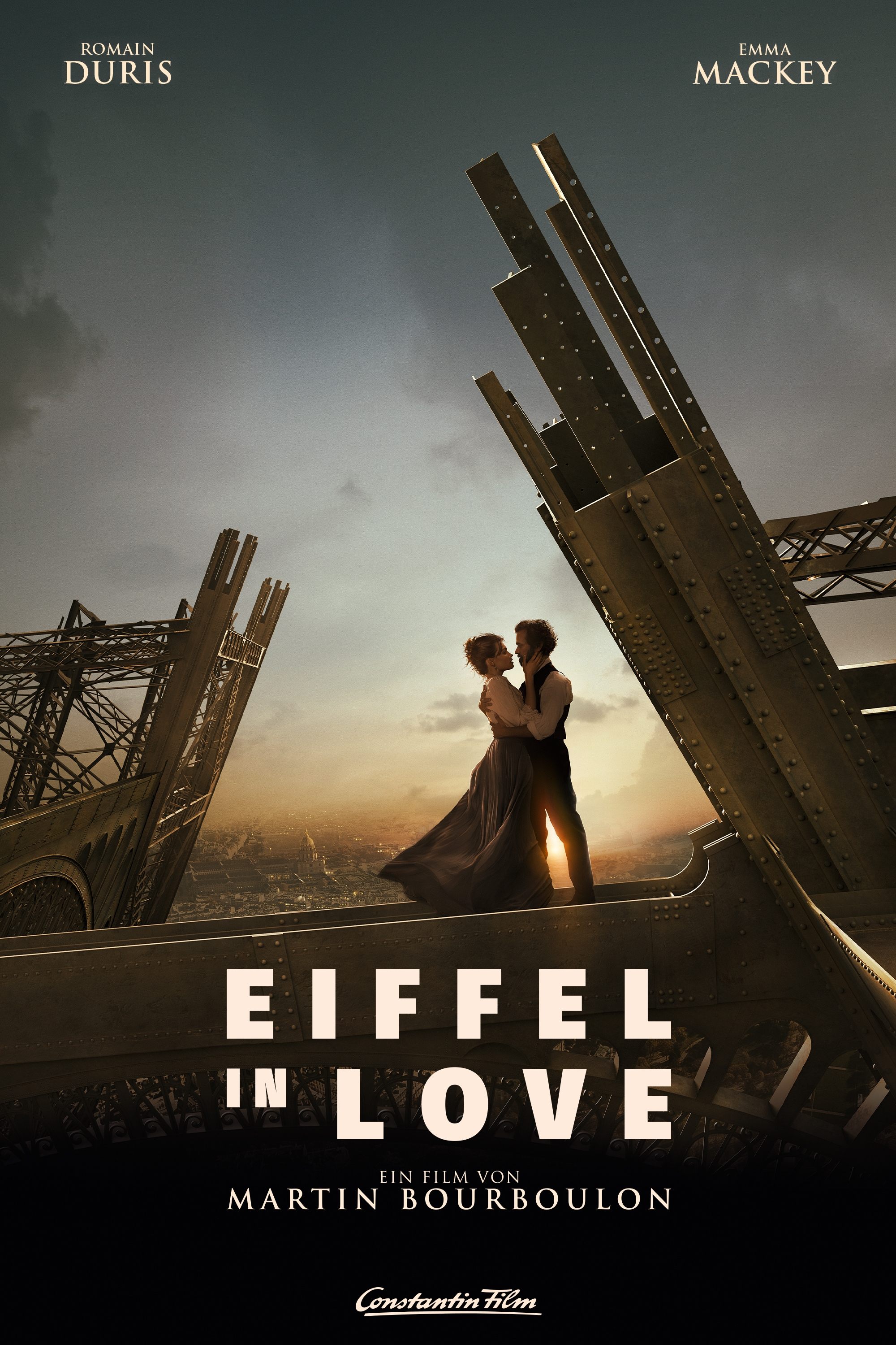 Eiffel in Love 